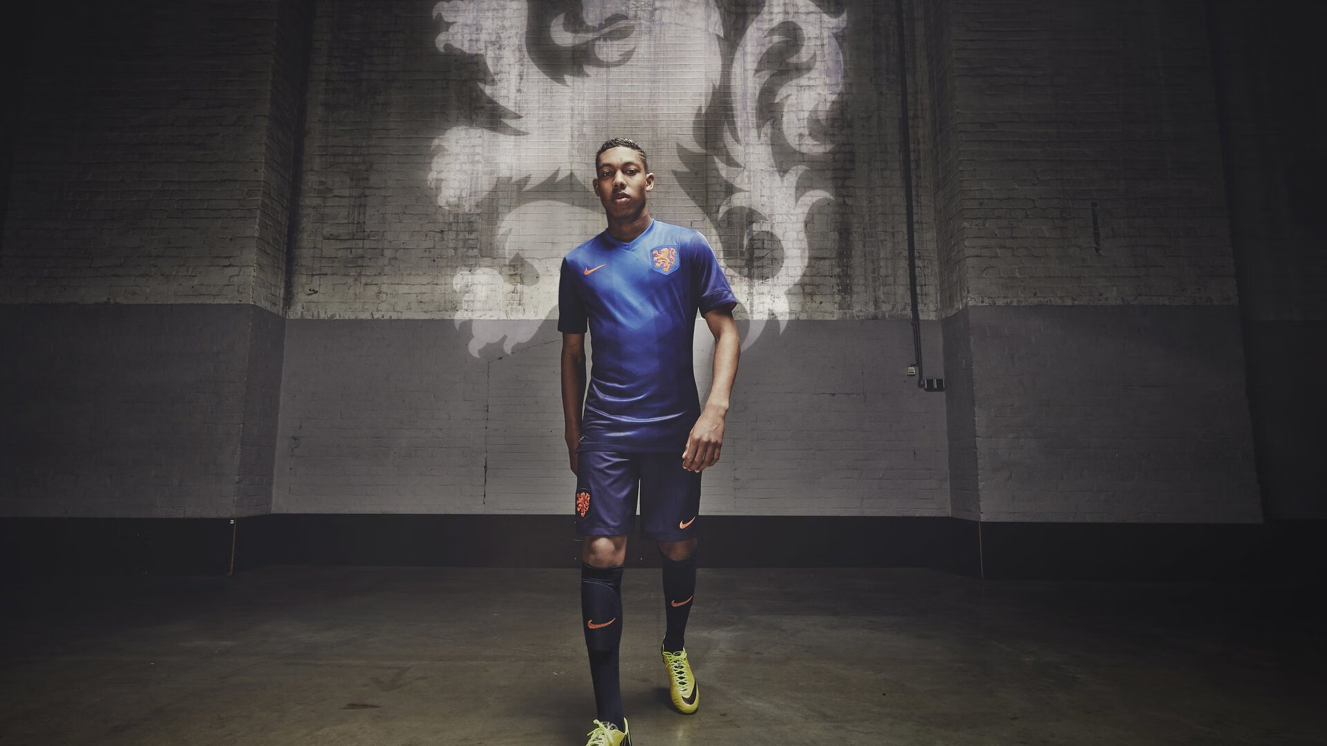 中国足球职业俱乐部青训营科学训练体系完善，中国足球青训营都有哪些